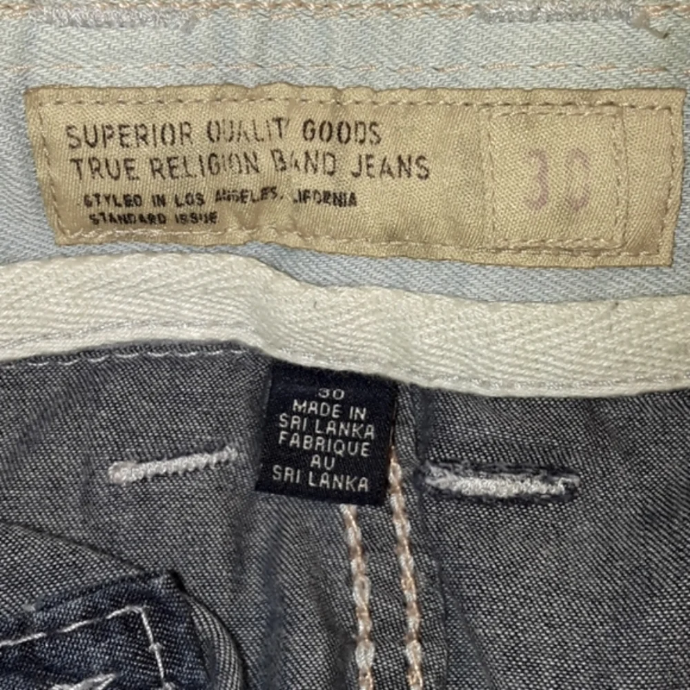 True Religion Brand Cargo Shorts. Men's Size: Waist 30x12 Inseam.